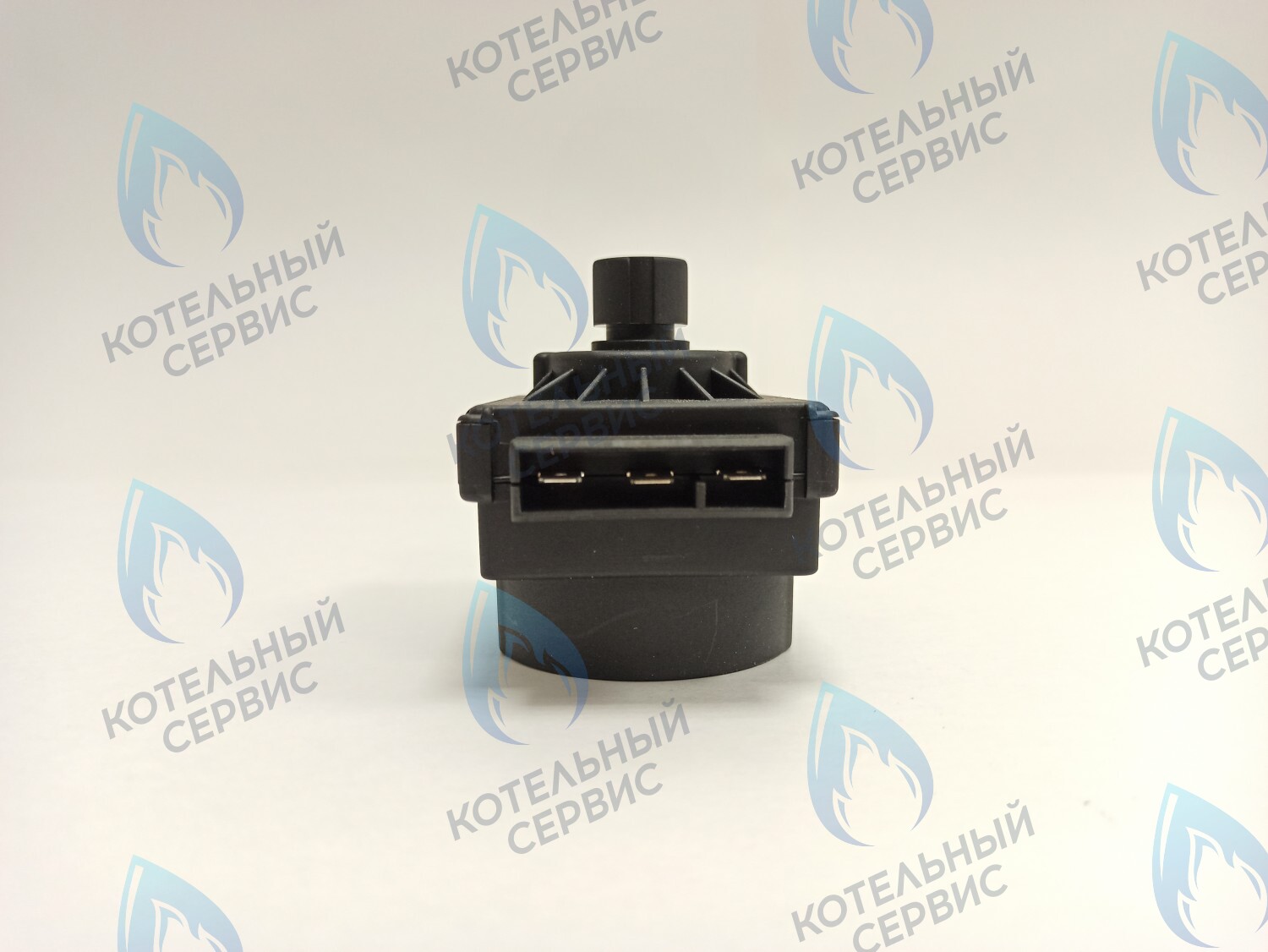 GM001-05 Сервопривод (мотор) трехходового клапана универсальный 7,5мм 220/240v (С) FERROLI, PROTHERM, VIESSMANN, ALPENHOFF, ALPHATHERM, ELECTROLUX, ROC, ELSOTHERM, OASIS, POLYKRAFT, HAIER, CHAFFOTEAUX, ARISTON, MIZUDO, ITALTHERM, THERMEX в Екатеринбурге	