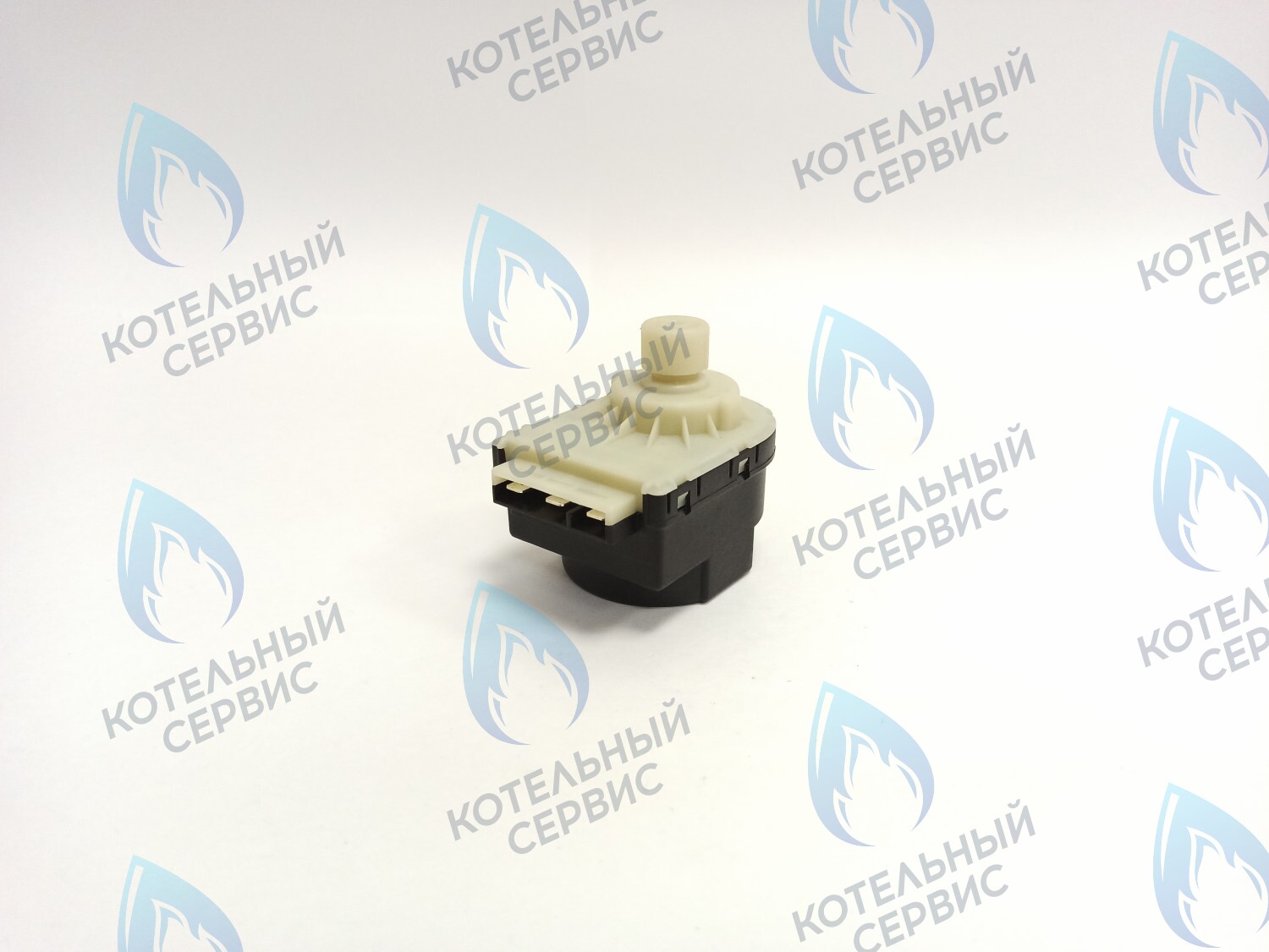 GM002-03 Сервопривод (мотор) трехходового клапана Ariston 10mm – 220/240V в Екатеринбурге	