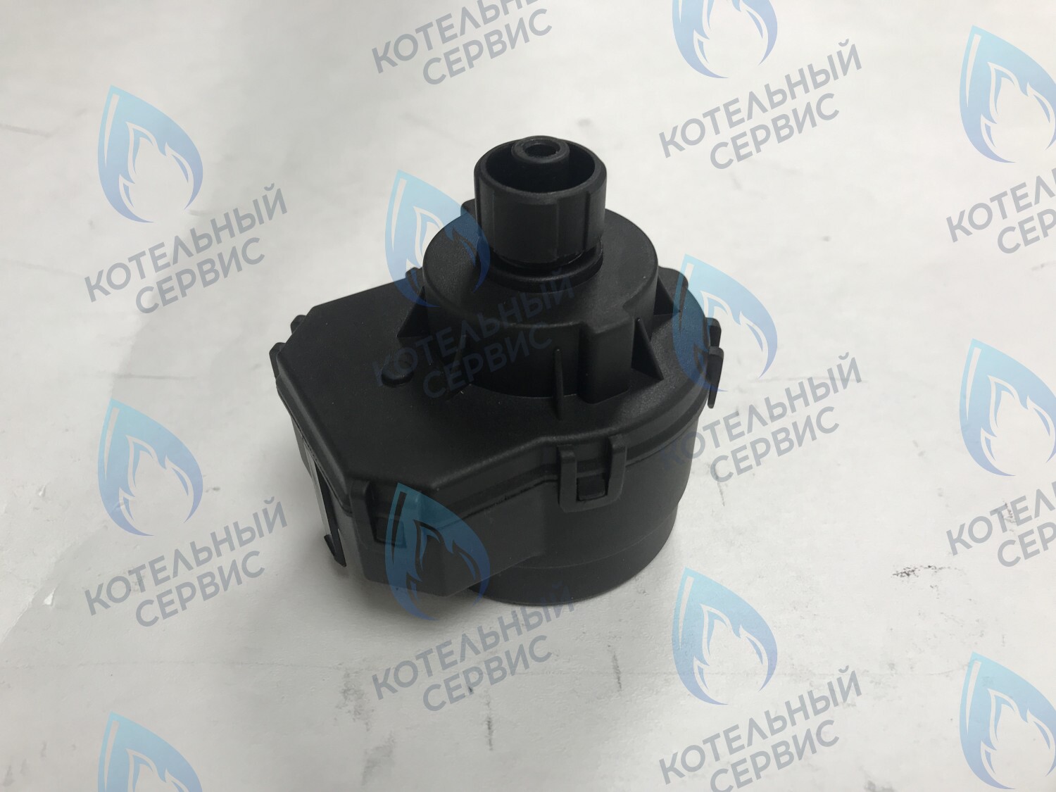 GM007-03 Сервопривод (мотор) трехходового клапана 220/240V  BAXI, KENTATSU, ELECTROLUX, IMMERGAS, FERROLI, HI-THERM, FEDERICA BUGATTI, LEMAX, E.C.A., BALTGAZ, FONDITAL, RODA в Екатеринбурге	