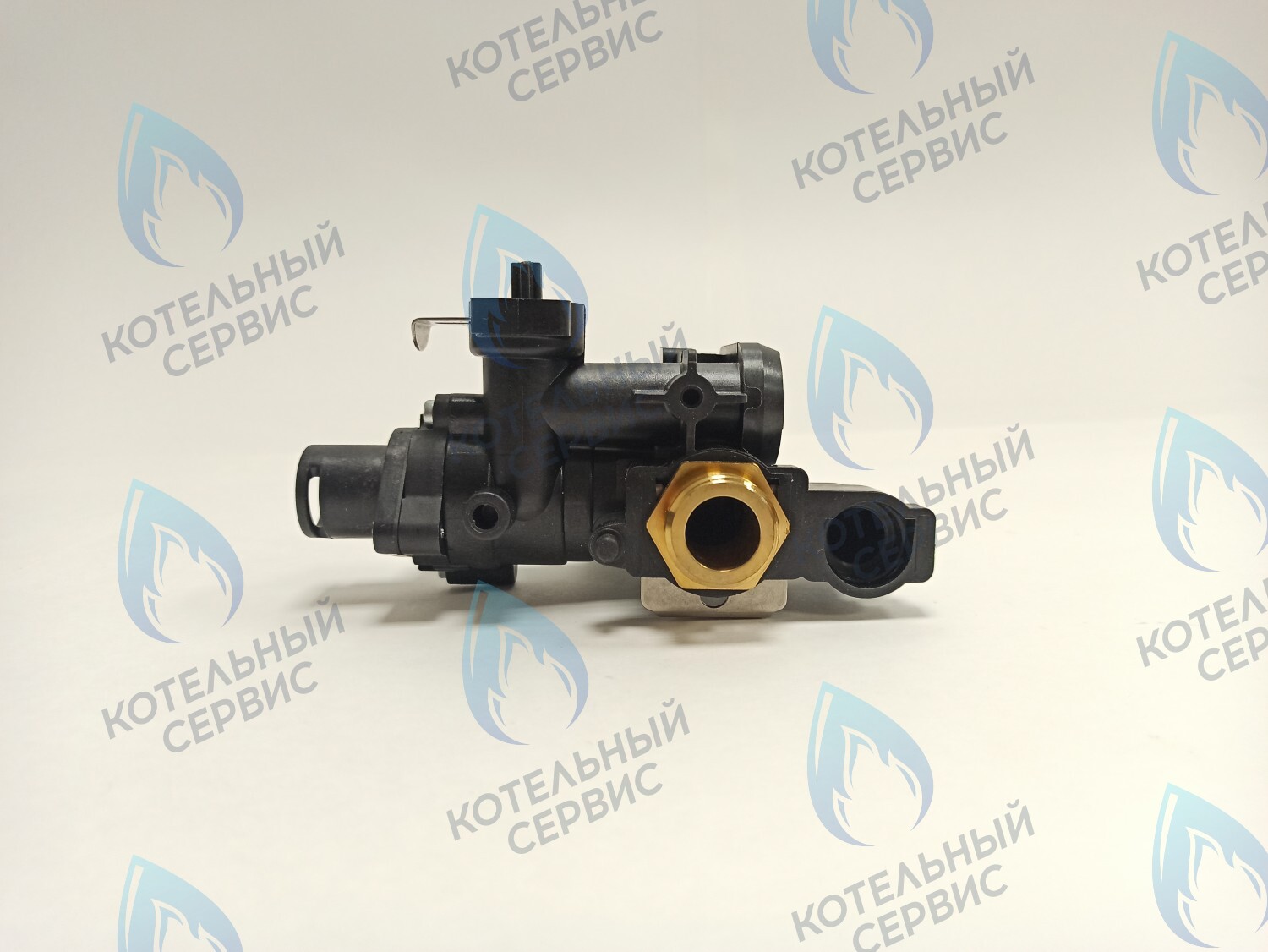 39842111 Клапан трехходовой KIT VALV.3VIE 230V (36902940) FERROLI в Екатеринбурге	