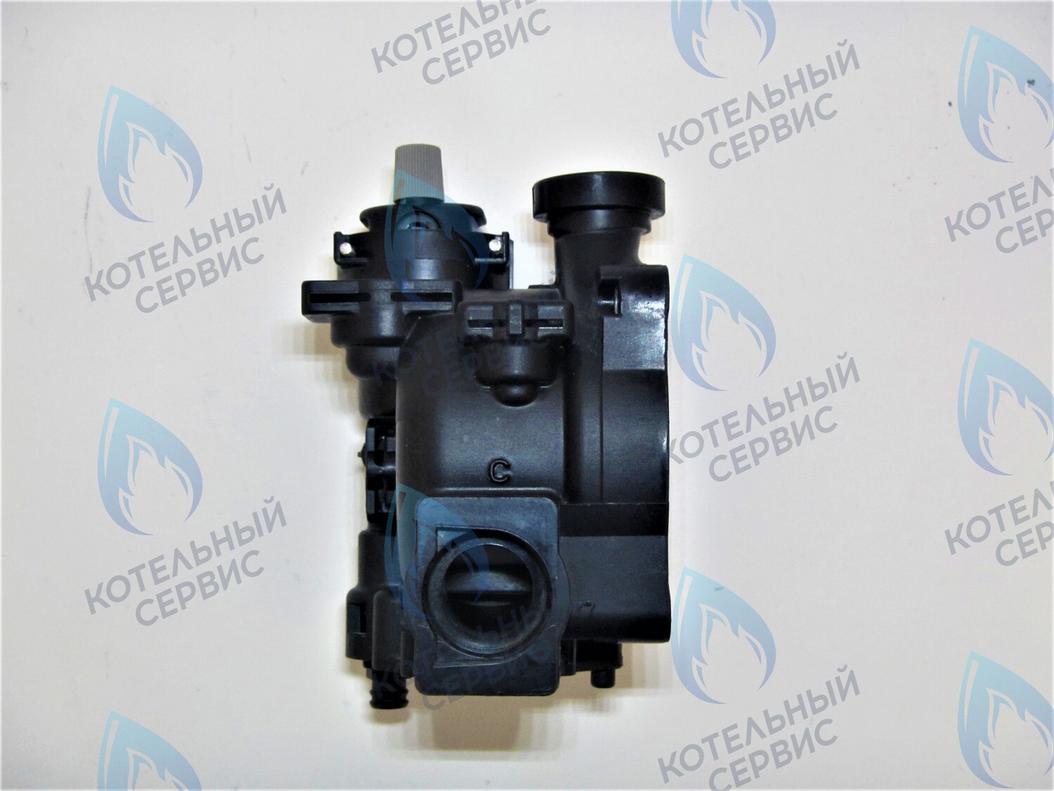 PMF01CW Улитка циркуляционного насоса (отверстие сзади, одно справа сбоку) FERROLI ARENA, DIVA под насос WILO (W21CW) в Екатеринбурге	