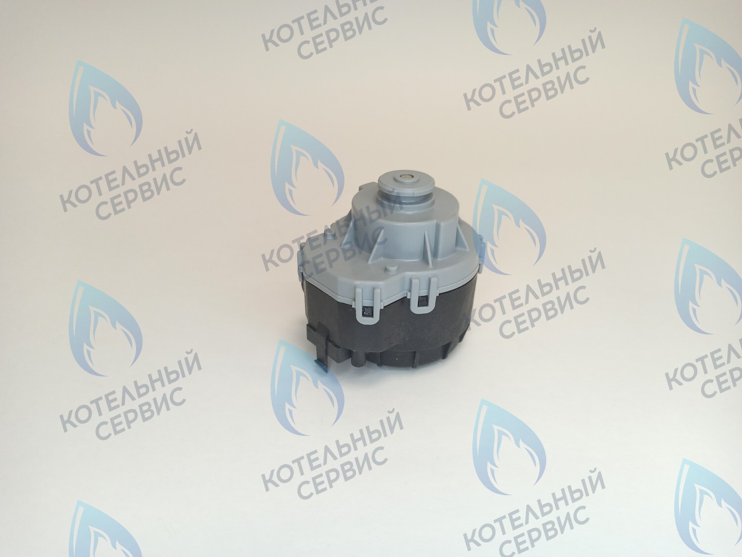 7006908425 Сервопривод (мотор) трехходового клапана E.C.A. GELIOS PLUS в Екатеринбурге	