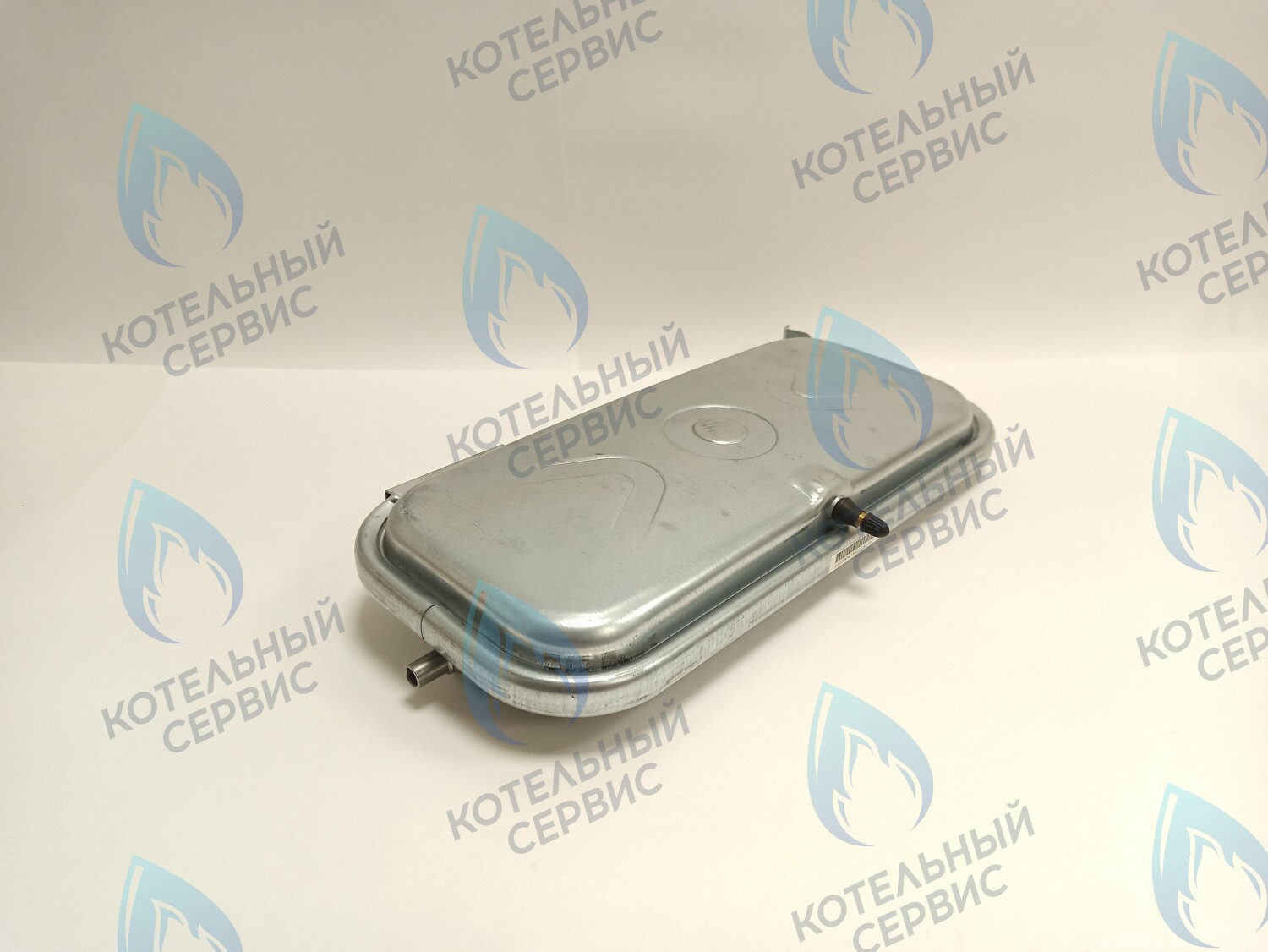 30020196B Бак расширительный Navien Deluxe S/C/E/ONE (30020196A, 30015691A) 6 литров в Екатеринбурге	