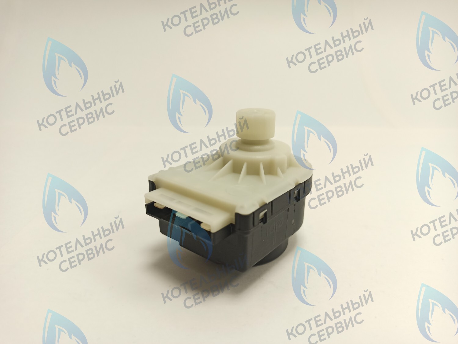 GM001-04 Сервопривод (мотор) трехходового клапана Универсальный 7,5mm – 220/240V (ELBI) FERROLI, PROTHERM , Viessmann, Alpenhoff, ALPHATHERM, ELECTROLUX, ROC, ELSOTHERM, OASIS, POLYKRAFT, HAIER, CHAFFOTEAUX, ARISTON, MIZUDO,Thermex, ITALTHERM в Екатеринбурге	