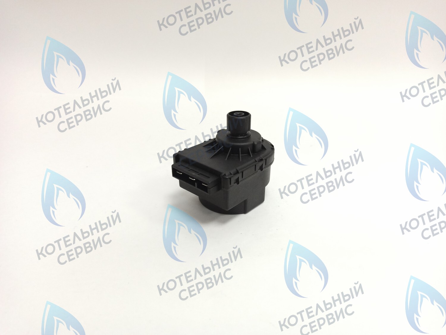 GM001-02 Сервопривод (мотор) трехходового клапана Универсальный 7,5mm – 220/240V (С) FERROLI, PROTHERM, Viessmann, Alpenhoff, ALPHATHERM, ELECTROLUX, GAZECO, ROC, ELSOTHERM, OASIS, POLYKRAFT, CHAFFOTEAUX, MIZUDO, Thermex, ARISTON, HAIER, ITALTHERM в Екатеринбурге	