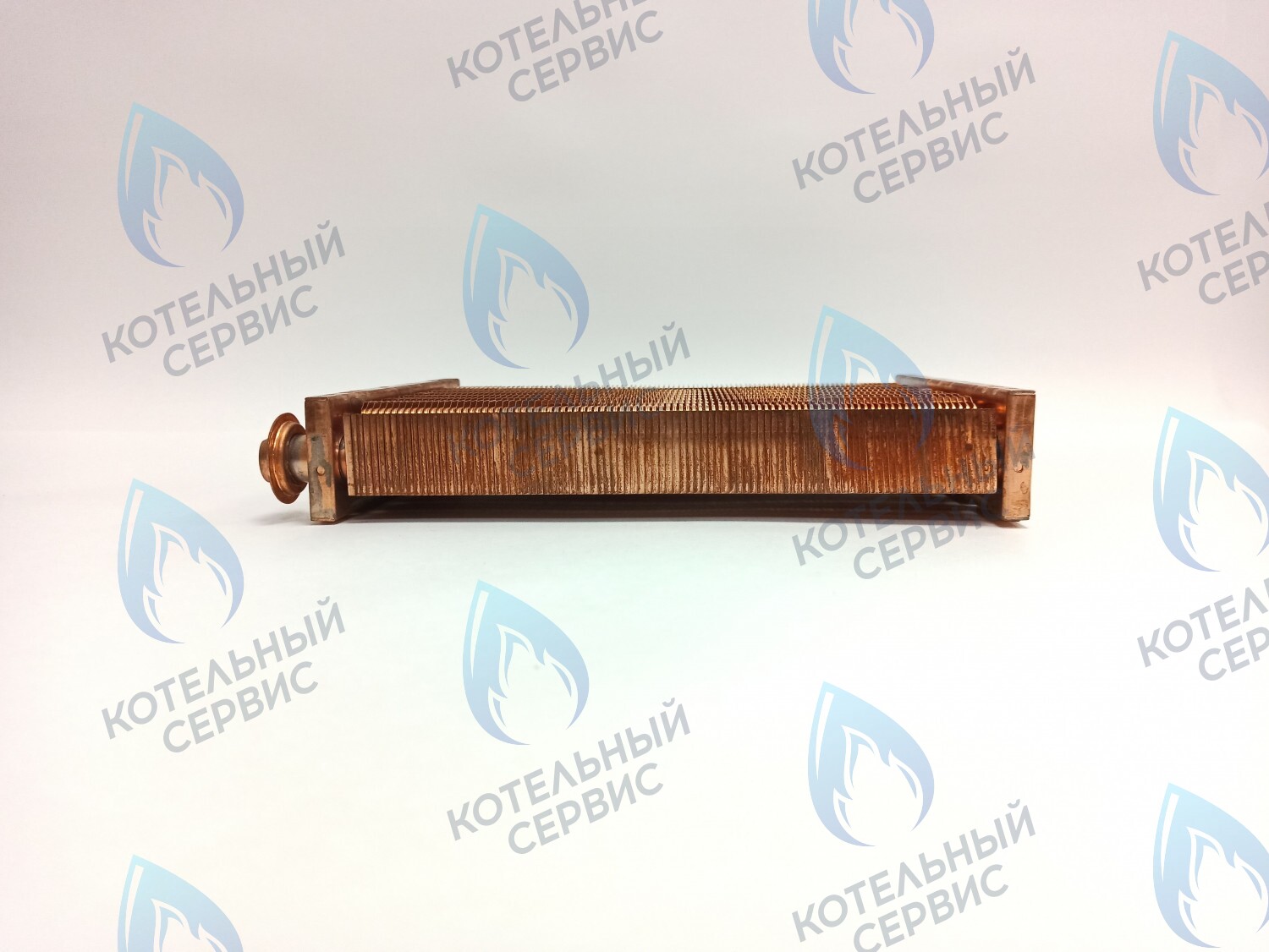 EM051-250-02 Теплообменник основной (первичный) (МЕДНЫЙ) Navien (с белыми прокладками в комплекте) Deluxe 35-40K, Deluxe Plus 35-40K, Ace 35-40K, Prime 35-40K, Smart Tok 35K (30012862A, 30012862B, 30012862C, 30010300A, 30012723B) в Екатеринбурге	