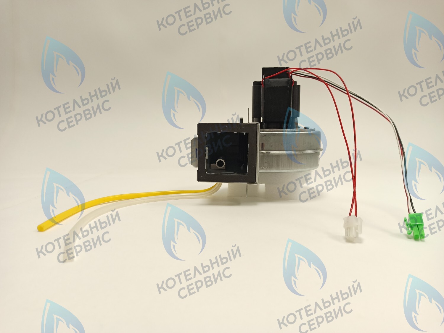 30005567A Вентилятор Navien Ace 13-24K (PAFA4B06201_001) в Екатеринбурге	