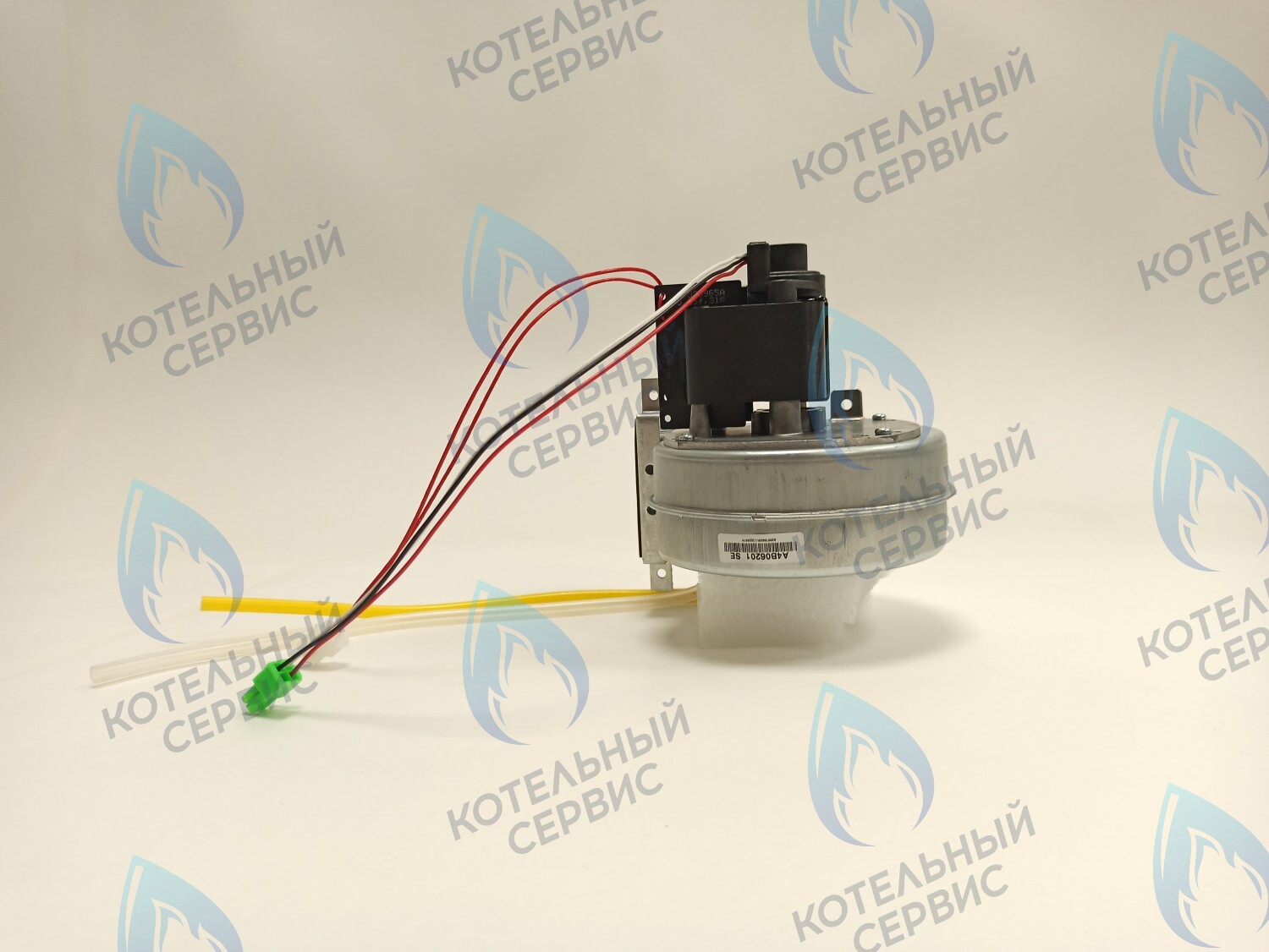 30005567A Вентилятор Navien Ace 13-24K (PAFA4B06201_001) в Екатеринбурге	