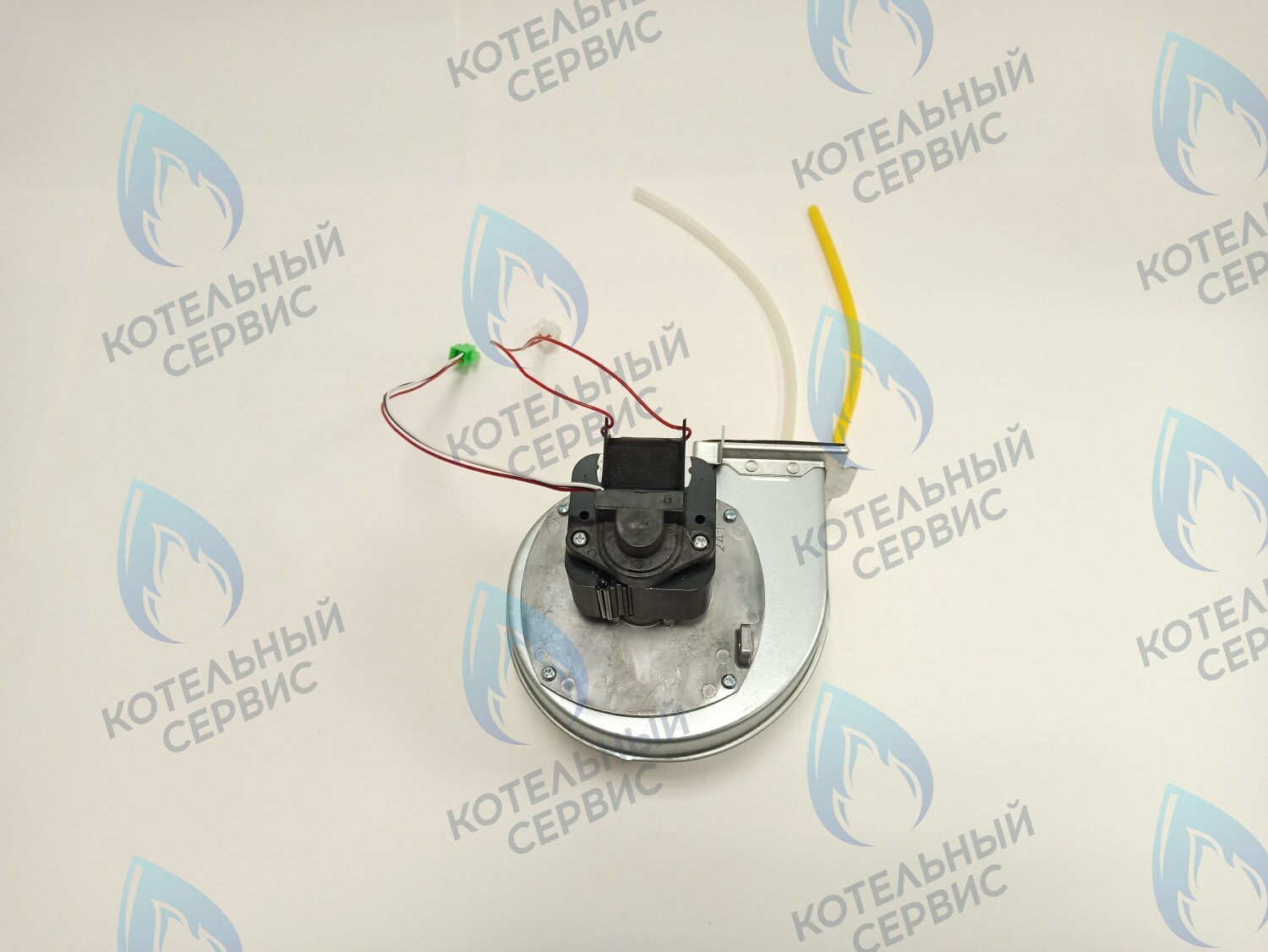 30005567A Вентилятор Navien Ace 13-24K (PAFA4B06201_001) в Екатеринбурге	